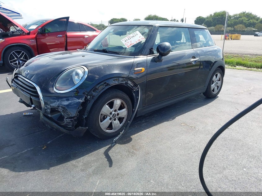 2019 Mini Hard top VIN WMWXP5C5XK2H30942 IAAI salvage auction — FRONT END, Rebuildable (Florida), sold $800 on 2026-07-30 (photo 2)