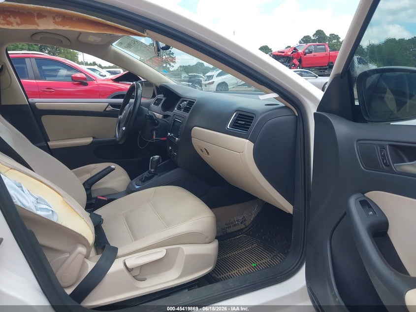 2012 Volkswagen Jetta VIN 3VWDX7AJ7CM386766 IAAI salvage auction — SIDE, Wait Title, sold $925 on 2026-08-27 (photo 5)