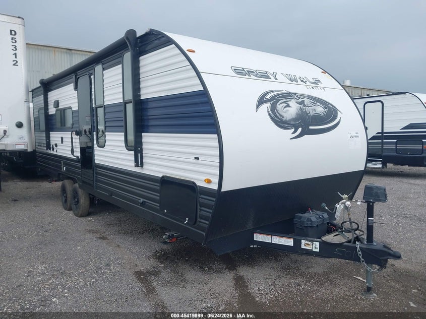 2023 Forest river Cherokee VIN 5ZT2CKLB8PF004375 IAAI salvage auction — HAIL, Salvage (Illinois), sold $4,800 on 2026-07-28 (photo 1)