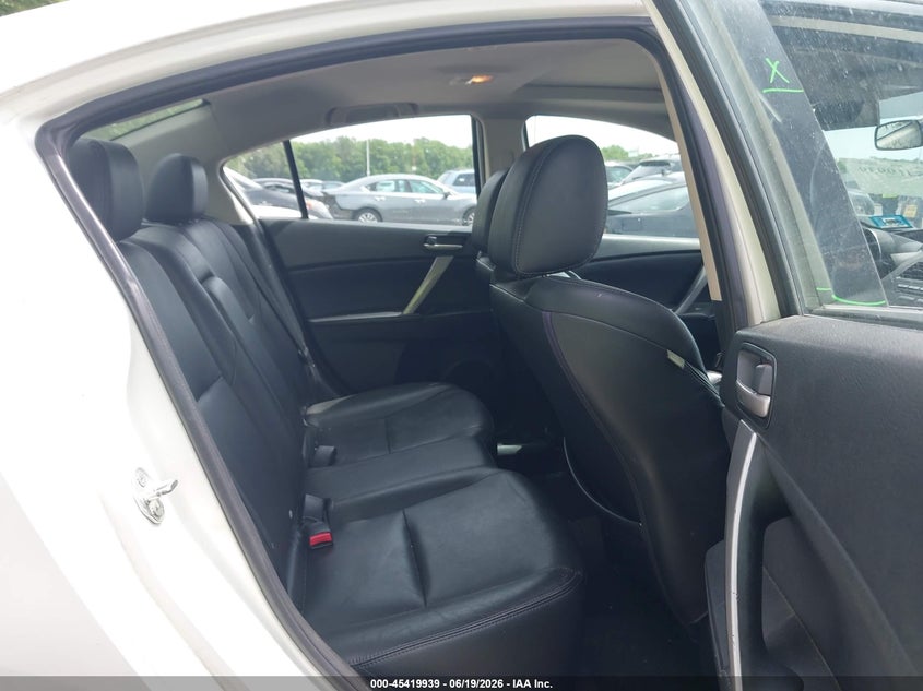 2011 Mazda 3 VIN JM1BL1W64B1401789 IAAI salvage auction — RIGHT SIDE, Salvage (New Jersey), sold $175 on 2026-07-27 (photo 8)