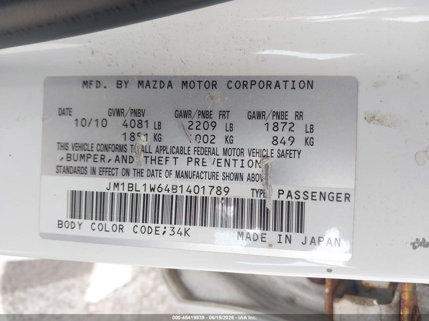 2011 Mazda 3 VIN JM1BL1W64B1401789 IAAI salvage auction — RIGHT SIDE, Salvage (New Jersey), sold $175 on 2026-07-27 (photo 9)