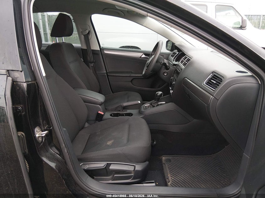 2015 Volkswagen Jetta VIN 3VWLA7AJ0FM328323 IAAI salvage auction — NORMAL WEAR, Clear (Kansas), sold $1,050 on 2026-07-10 (photo 5)