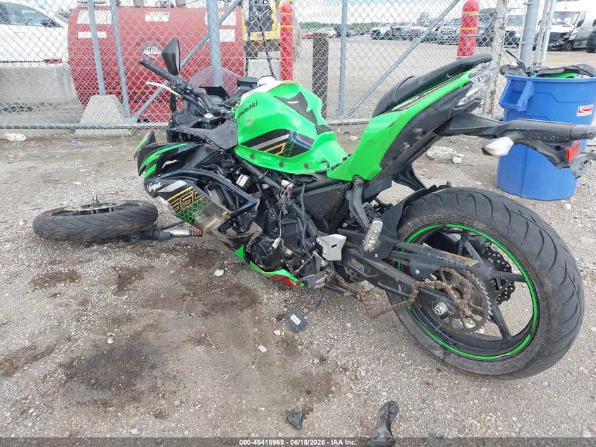 2020 Kawasaki Ninja VIN ML5EXEN17LDA06078 IAAI salvage auction — ALL OVER, Clear (Michigan), sold $150 on 2026-07-21 (photo 3)