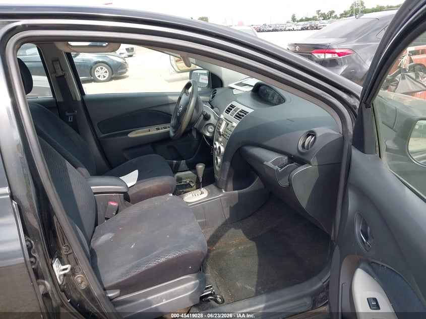 2007 Toyota Yaris VIN JTDBT923771110771 IAAI salvage auction — NORMAL WEAR, Original (Texas), sold $550 on 2026-07-14 (photo 5)
