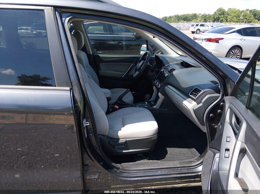 2017 Subaru Forester VIN JF2SJAEC4HH523275 IAAI salvage auction — FRONT & REAR, Salvage (South Carolina), sold $25 on 2026-07-28 (photo 5)