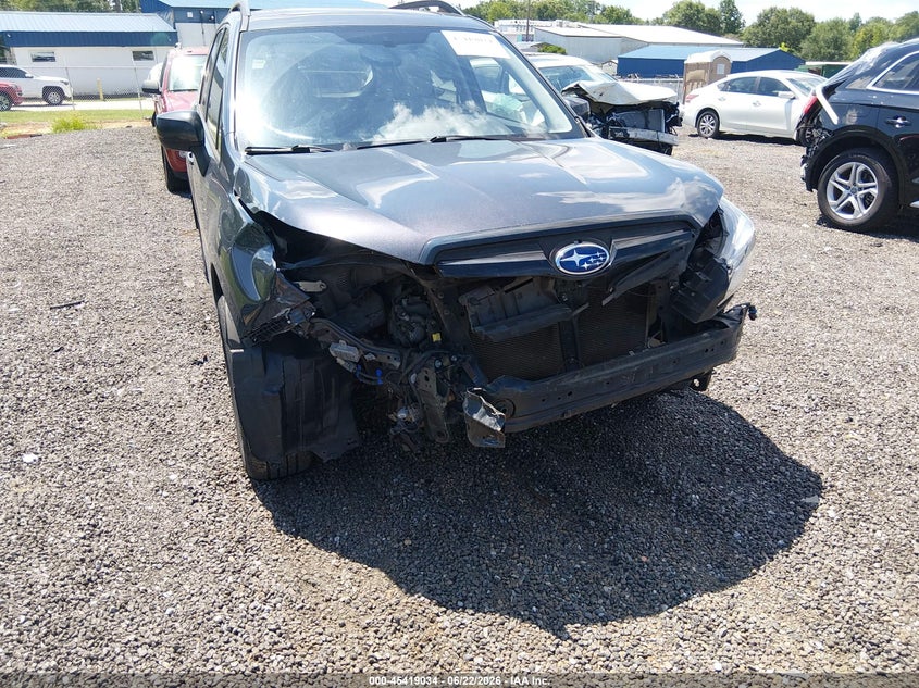 2017 Subaru Forester VIN JF2SJAEC4HH523275 IAAI salvage auction — FRONT & REAR, Salvage (South Carolina), sold $25 on 2026-07-28 (photo 6)