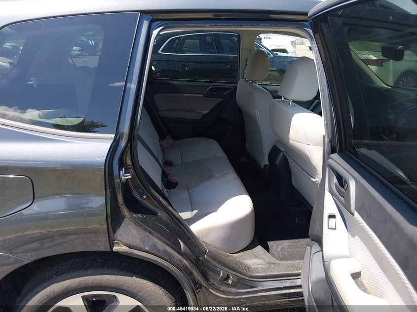 2017 Subaru Forester VIN JF2SJAEC4HH523275 IAAI salvage auction — FRONT & REAR, Salvage (South Carolina), sold $25 on 2026-07-28 (photo 8)
