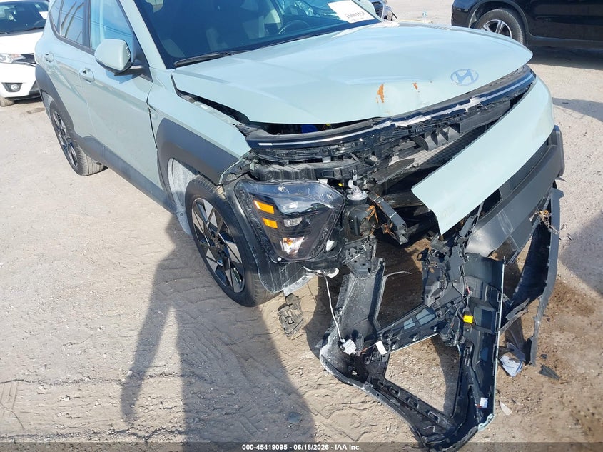 2025 Hyundai Kona VIN KM8HB3ABXSU325597 IAAI salvage auction — RIGHT FRONT, Certificate Of Destruction (Florida), sold $4,000 on 2026-07-28 (photo 6)