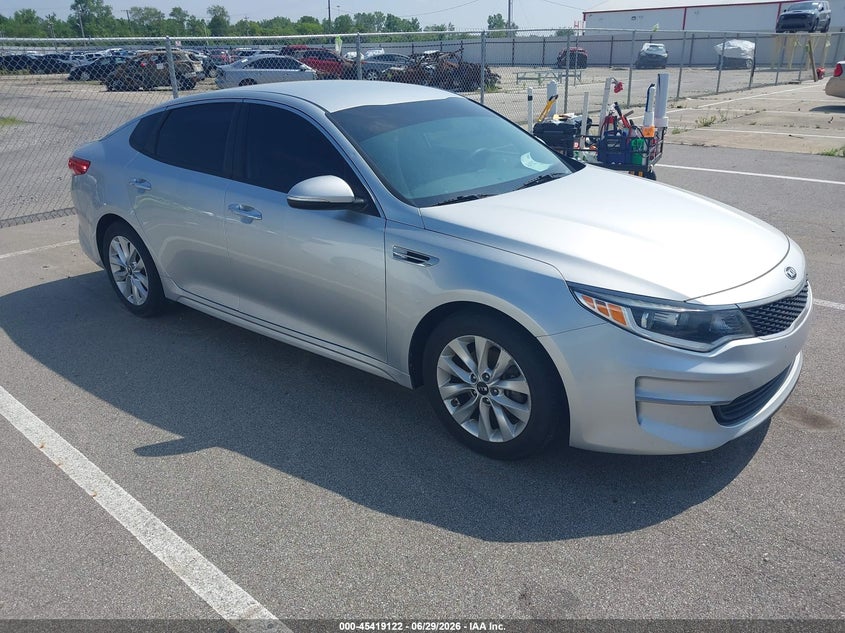 2016 Kia Optima VIN 5XXGT4L34GG072010 — IAAI salvage auction photo