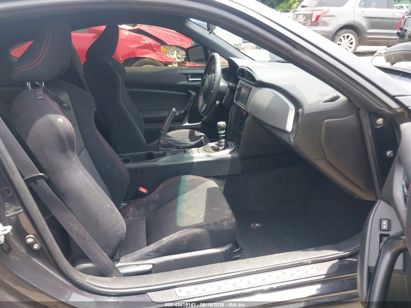 2014 Subaru Brz VIN JF1ZCAB1XE9605291 IAAI salvage auction — THEFT, Salvage (Kansas), sold $4,150 on 2026-07-31 (photo 5)