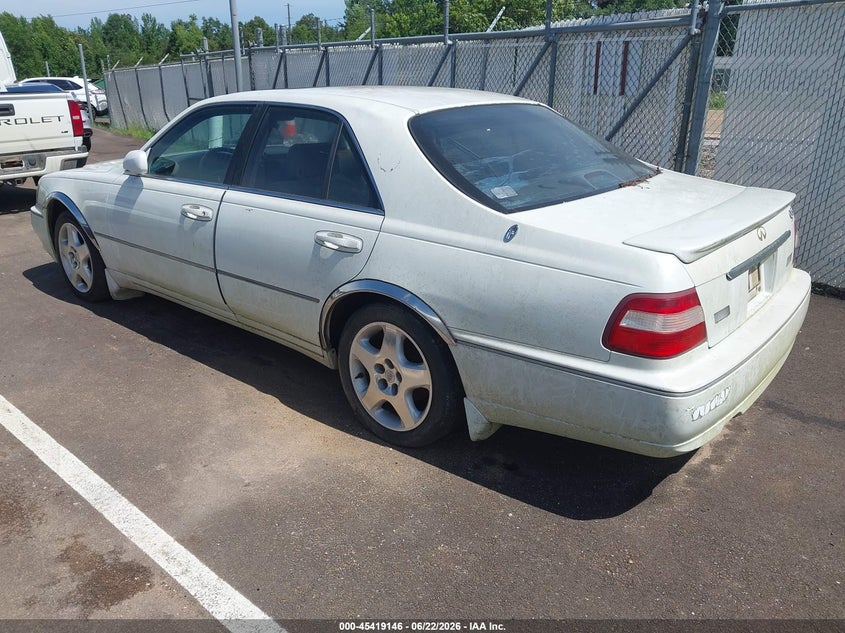 2000 Infiniti Q45 VIN JNKBY31A9YM302786 IAAI salvage auction — RIGHT FRONT, Clear (Mississippi), sold $375 on 2026-07-30 (photo 3)