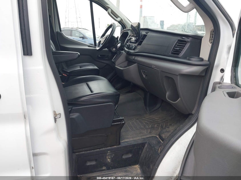 2020 Ford Transit 150 VIN 1FMZK1Y89LKB22989 IAAI salvage auction — NORMAL WEAR, Sf97 (Indiana), sold $15,000 on 2026-08-12 (photo 5)