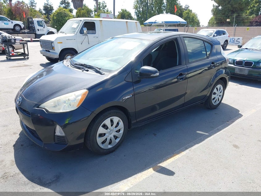 2013 Toyota Prius c VIN JTDKDTB34D1050390 IAAI salvage auction — NORMAL WEAR, Clear - Dealer Only (California), sold $1,125 on 2026-07-13 (photo 2)