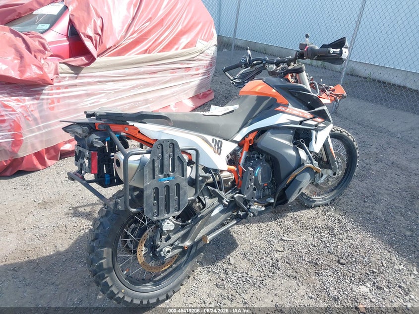 2021 Ktm 890 adventure VIN VBKTR6409MM810191 IAAI salvage auction — FRONT END, Bill Of Sale (Washington), sold $2,150 on 2026-07-15 (photo 4)