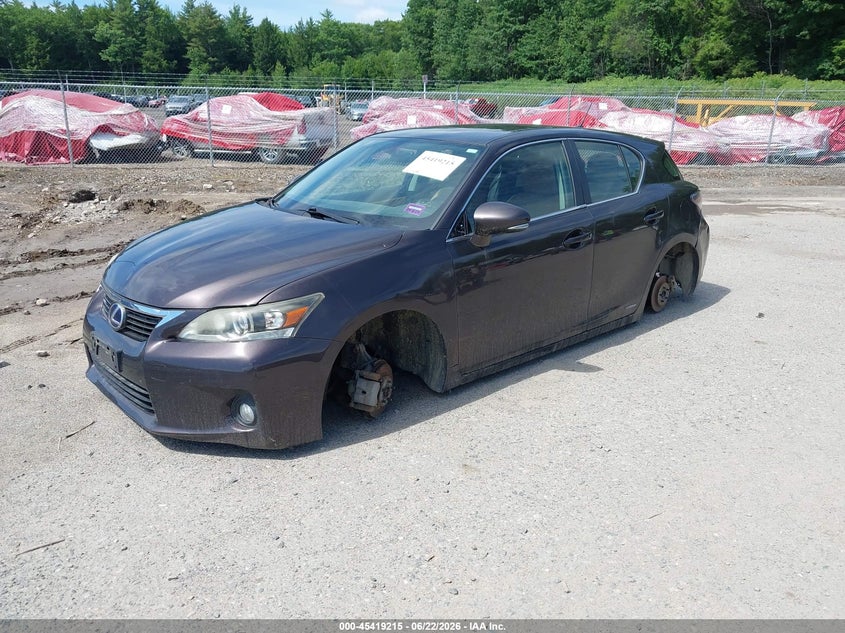 2011 Lexus Ct 200h VIN JTHKD5BHXB2015768 IAAI salvage auction — NORMAL WEAR, Original (Maine), sold $1,300 on 2026-07-06 (photo 2)