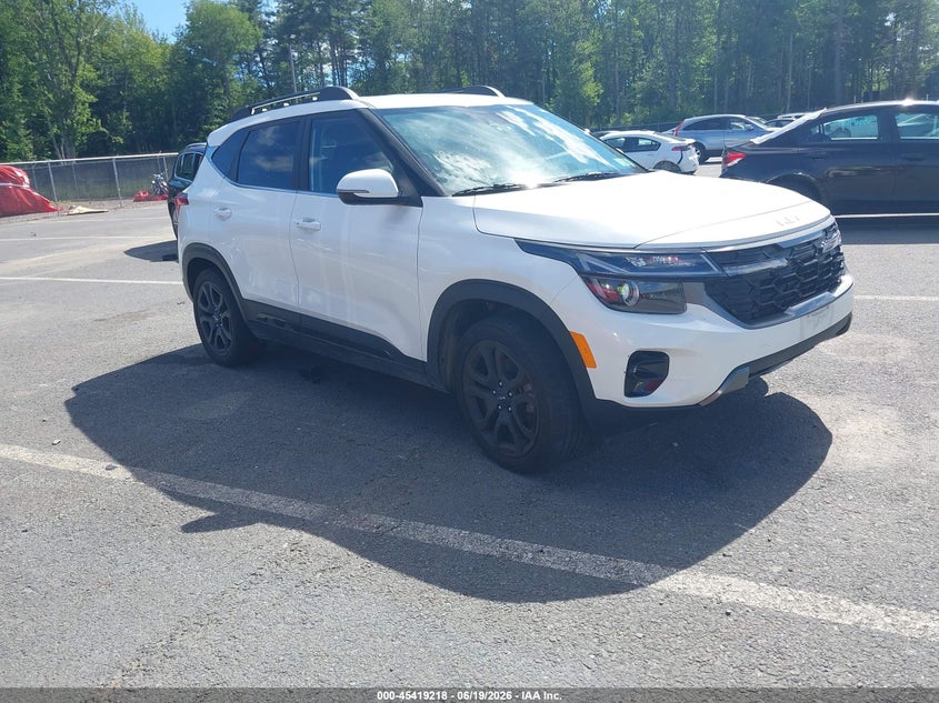 2024 Kia Seltos VIN KNDEUCA74R7587377 IAAI salvage auction — LEFT SIDE, Mv-907A (New York), sold $8,000 on 2026-07-16 (photo 1)