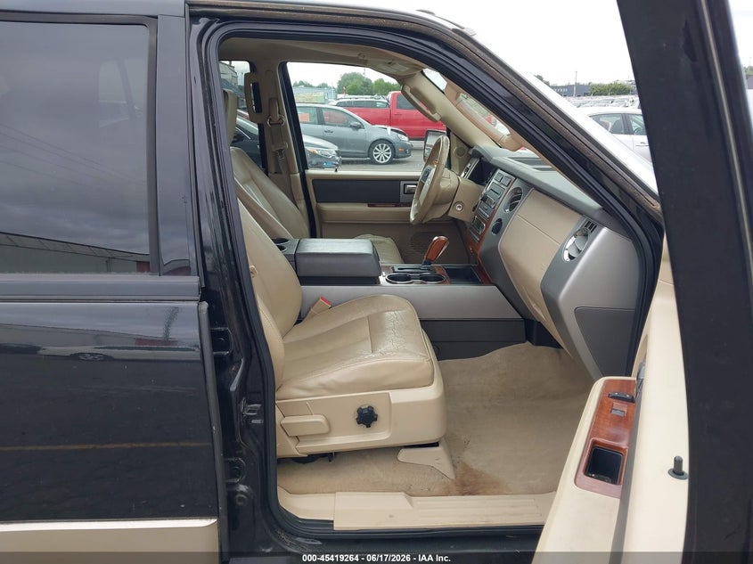 2010 Ford Expedition VIN 1FMJU1J58AEB58207 IAAI salvage auction — THEFT, Clear (Oregon), sold $1,500 on 2026-07-09 (photo 5)