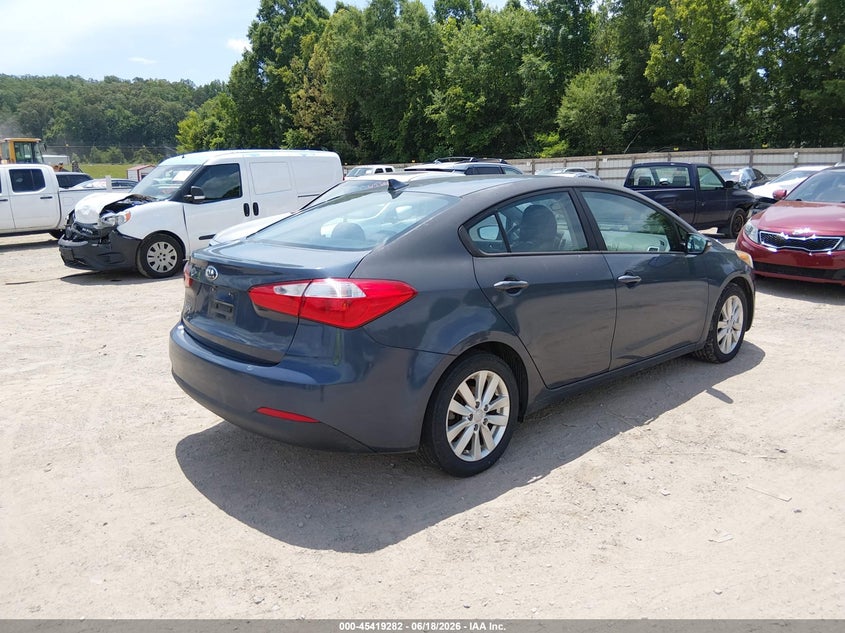 2016 Kia Forte VIN KNAFX4A63G5507968 IAAI salvage auction — NORMAL WEAR, Clear (Florida), sold $1,225 on 2026-07-08 (photo 4)