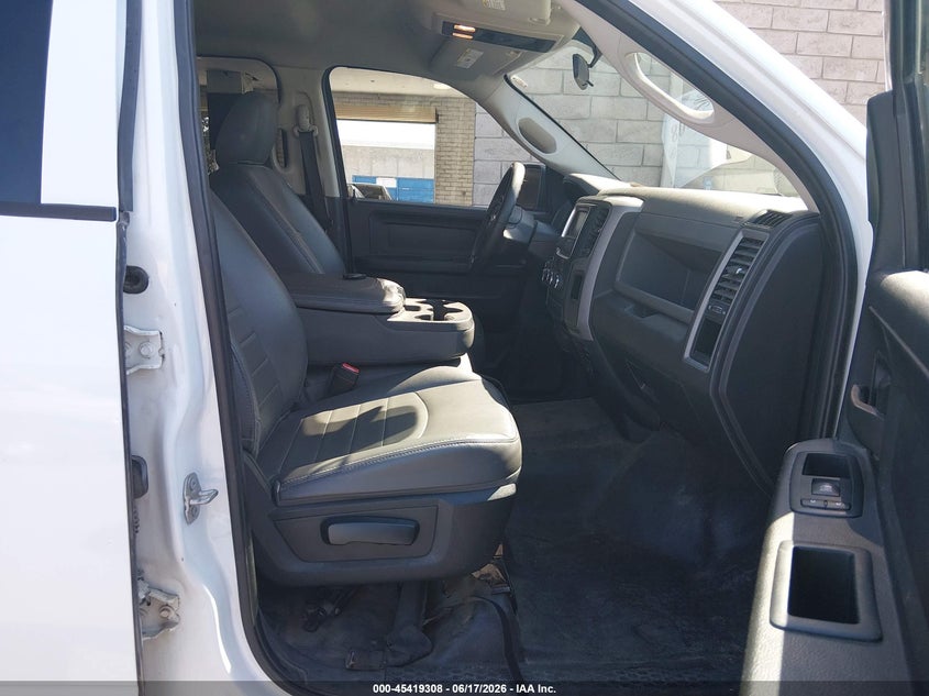 2018 Ram 1500 VIN 1C6RR6KG7JS303610 IAAI salvage auction — NORMAL WEAR, SF97 (California), sold $11,725 on 2026-07-30 (photo 5)