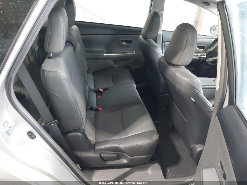 2013 Toyota Prius v VIN JTDZN3EU3D3213602 IAAI salvage auction — FRONT END, Clear (Virginia), sold $3,000 on 2026-07-09 (photo 8)