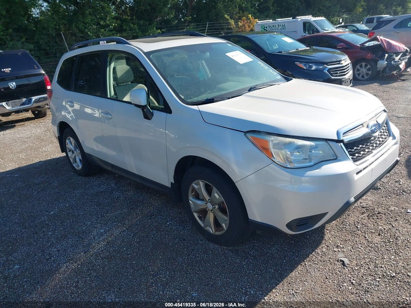 2014 Subaru Forester VIN JF2SJAEC8EH511075 IAAI salvage auction — NORMAL WEAR, Clear (Indiana), sold $800 on 2026-07-29 (photo 1)