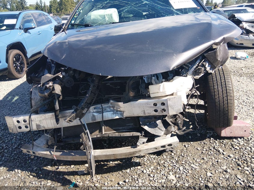 2021 Toyota Sienna VIN 5TDXRKEC9MS020527 IAAI salvage auction — FRONT END, Bill Of Sale (Washington), sold $5,100 on 2026-07-29 (photo 6)
