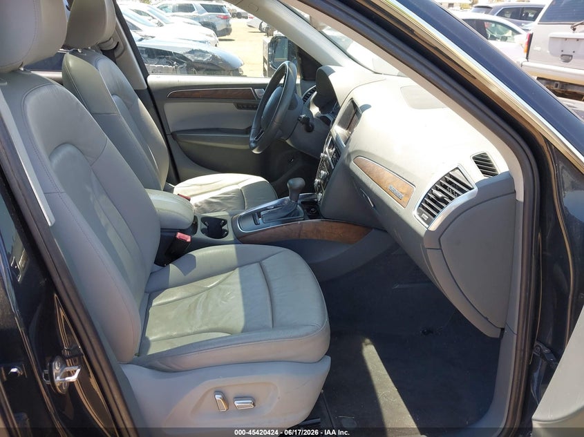 2014 Audi Q5 VIN WA1LFAFP1EA041156 IAAI salvage auction — NORMAL WEAR, Clear Salvage History (California), sold $775 on 2026-07-29 (photo 5)