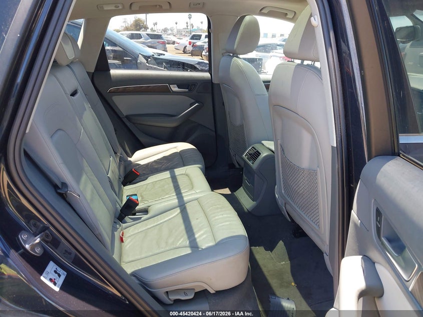 2014 Audi Q5 VIN WA1LFAFP1EA041156 IAAI salvage auction — NORMAL WEAR, Clear Salvage History (California), sold $775 on 2026-07-29 (photo 8)