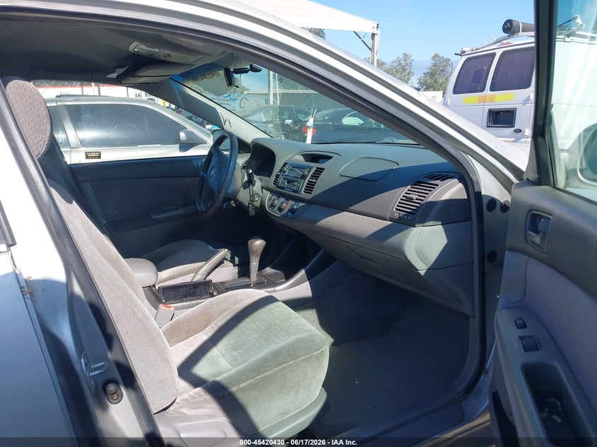 2003 Toyota Camry VIN JTDBE32K330226502 IAAI salvage auction — UNKNOWN, Salvage Title - Dealer (California), sold $600 on 2026-07-22 (photo 5)