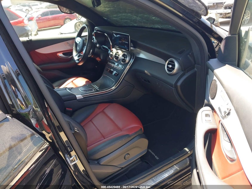 2022 Mercedes-benz VIN W1N0G8DB6NV386285 IAAI salvage auction — SIDE, Salvage Title, sold $12,400 on 2026-07-13 (photo 5)