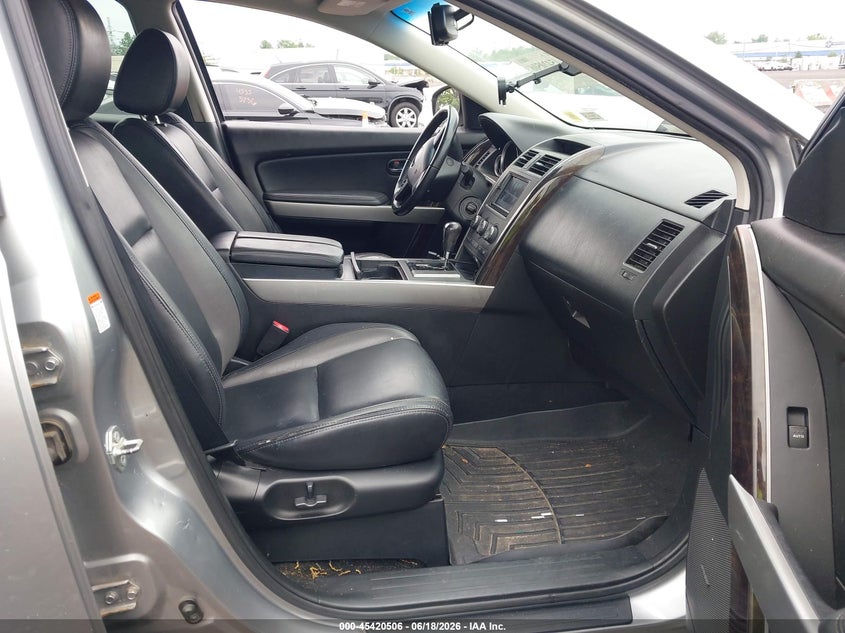 2011 Mazda Cx-9 VIN JM3TB3DV9B0319468 IAAI salvage auction — NORMAL WEAR, Clear (New York), sold $1,175 on 2026-07-07 (photo 5)