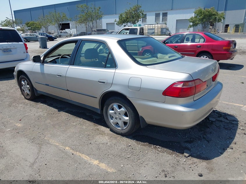 1999 Honda Accord VIN JHMCG6654XC008916 IAAI salvage auction — SIDE, Salvage (California), sold $25 on 2026-07-29 (photo 3)