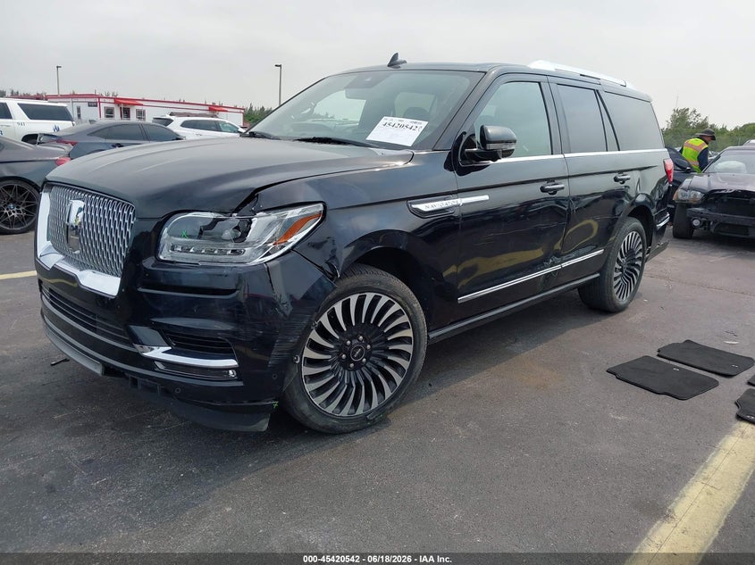 2020 Lincoln Navigator VIN 5LMJJ2KT6LEL21125 IAAI salvage auction — LEFT SIDE, Salvage Title, sold $10,300 on 2026-07-23 (photo 2)