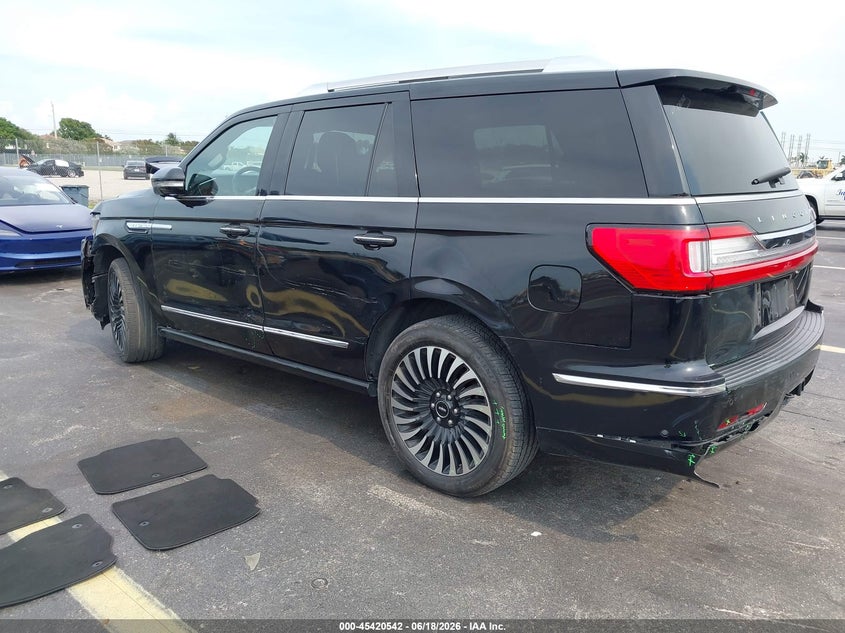 2020 Lincoln Navigator VIN 5LMJJ2KT6LEL21125 IAAI salvage auction — LEFT SIDE, Salvage Title, sold $10,300 on 2026-07-23 (photo 3)
