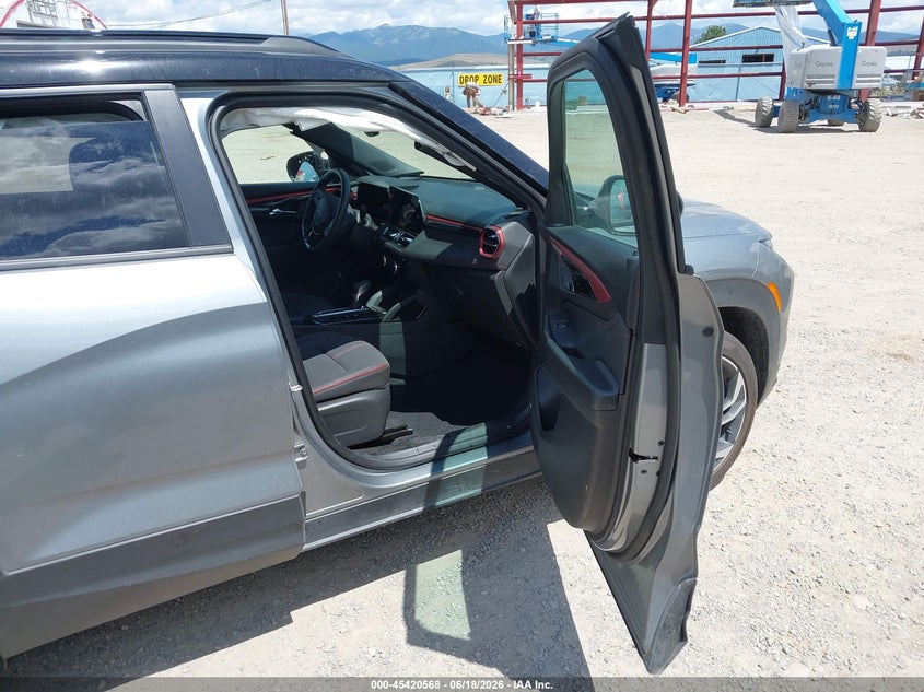 2026 Chevrolet Trailblazer VIN KL79MUSL6TB044990 IAAI salvage auction — LEFT FRONT, Salvage (Montana), sold $5,500 on 2026-07-29 (photo 5)