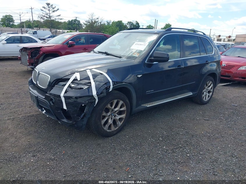 2013 BMW X5 VIN 5UXZV4C50D0G56374 IAAI salvage auction — LEFT FRONT, Salvage (Idaho), sold $775 on 2026-07-13 (photo 2)