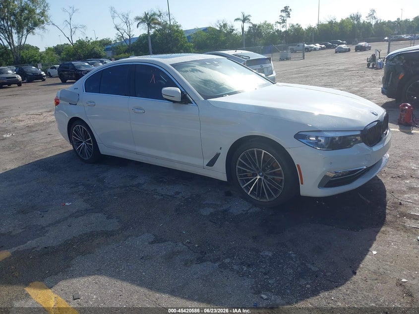 2018 BMW VIN WBAJB1C50JB085663 IAAI salvage auction — FRONT & REAR, Rebuildable (Florida), sold $4,800 on 2026-07-29 (photo 1)