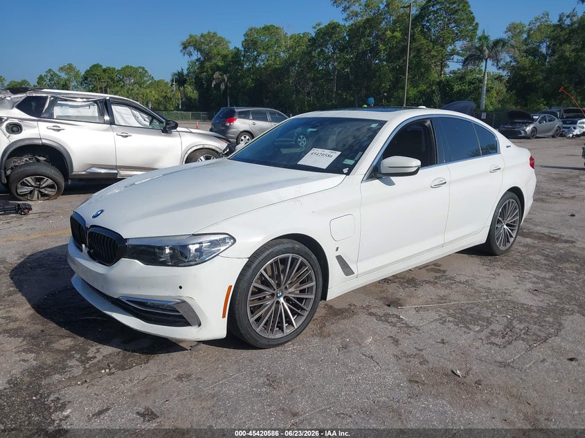 2018 BMW VIN WBAJB1C50JB085663 IAAI salvage auction — FRONT & REAR, Rebuildable (Florida), sold $4,800 on 2026-07-29 (photo 2)
