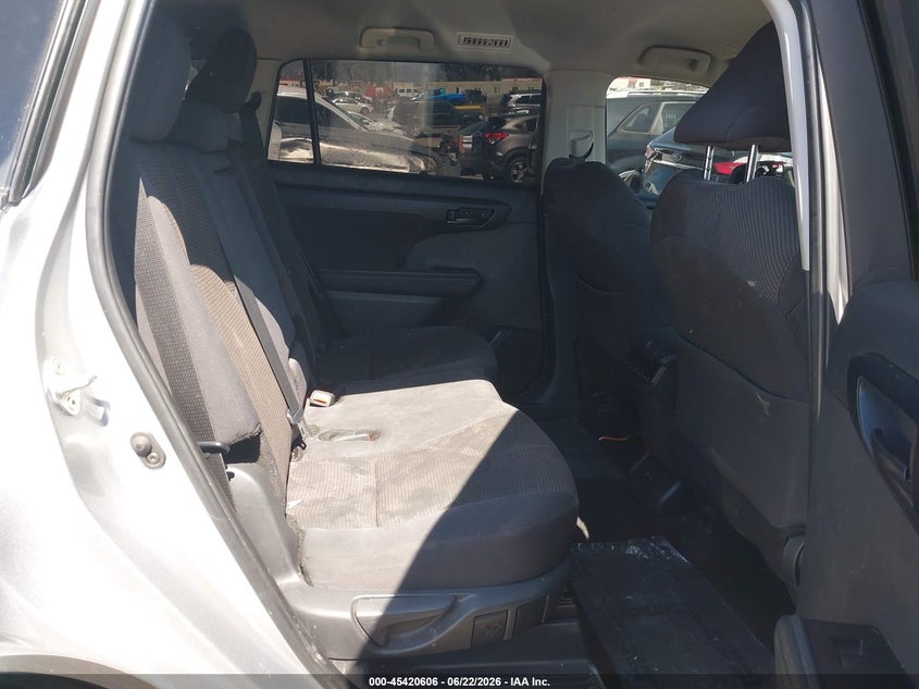 2024 Toyota Highlander VIN 5TDKDRAH7RS550067 IAAI salvage auction — LEFT SIDE, Salvage Title, sold $13,175 on 2026-07-29 (photo 8)