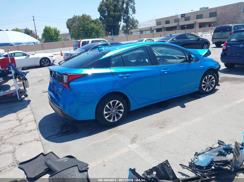 2021 Toyota Prius VIN JTDKAMFU6M3130179 IAAI salvage auction — NORMAL WEAR, Salvage (Texas), sold $4,000 on 2026-07-29 (photo 4)