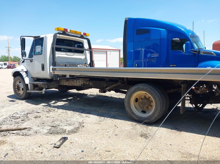 2003 International 4000 series VIN 1HTMNAAM63H594791 IAAI salvage auction — NORMAL WEAR, Clear (Kansas), sold $6,500 on 2026-07-10 (photo 3)