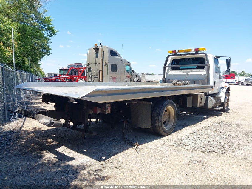 2003 International 4000 series VIN 1HTMNAAM63H594791 IAAI salvage auction — NORMAL WEAR, Clear (Kansas), sold $6,500 on 2026-07-10 (photo 4)