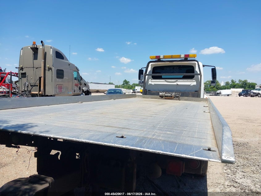 2003 International 4000 series VIN 1HTMNAAM63H594791 IAAI salvage auction — NORMAL WEAR, Clear (Kansas), sold $6,500 on 2026-07-10 (photo 6)