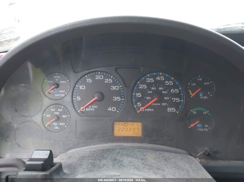 2003 International 4000 series VIN 1HTMNAAM63H594791 IAAI salvage auction — NORMAL WEAR, Clear (Kansas), sold $6,500 on 2026-07-10 (photo 5)