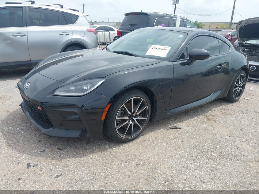 2023 Toyota Gr 86 VIN JF1ZNBB13P9765614 IAAI salvage auction — UNKNOWN, Salvage Title, sold $12,800 on 2026-08-05 (photo 2)
