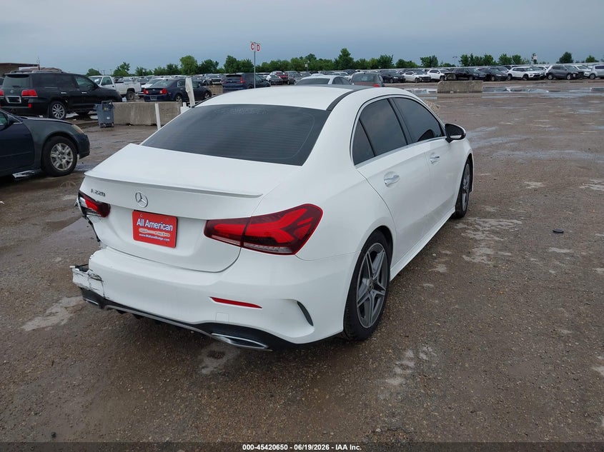 2019 Mercedes-benz A-klasse VIN WDD3G4EB5KW017831 IAAI salvage auction — REAR END, Salvage Title, sold $7,450 on 2026-08-12 (photo 4)