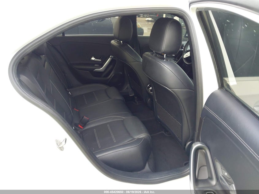 2019 Mercedes-benz A-klasse VIN WDD3G4EB5KW017831 IAAI salvage auction — REAR END, Salvage Title, sold $7,450 on 2026-08-12 (photo 8)