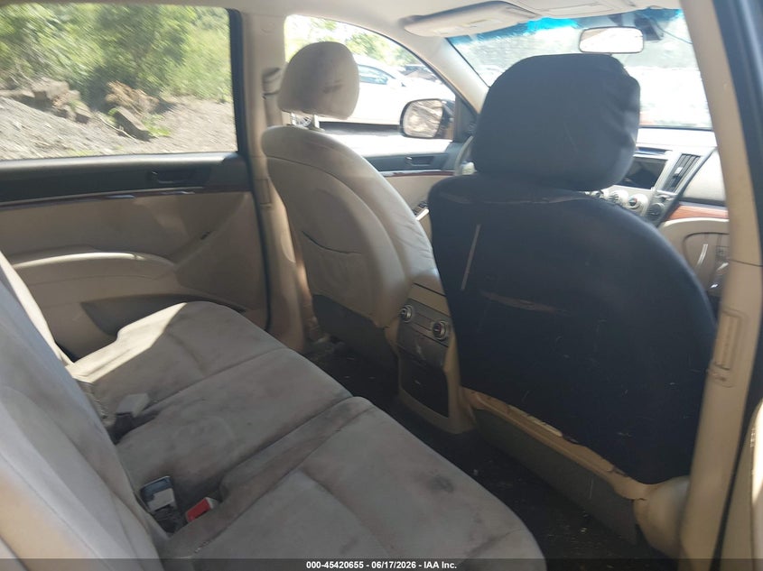2011 Hyundai Veracruz VIN KM8NUDCC6BU176971 IAAI salvage auction — NORMAL WEAR, Clear (Rhode Island), sold $650 on 2026-07-07 (photo 8)