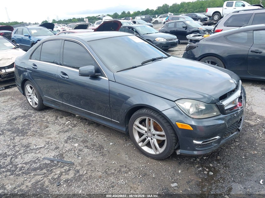 2013 Mercedes-benz C-klasse VIN WDDGF4HBXDA841534 IAAI salvage auction — FRONT END, Salvage (Georgia), sold $875 on 2026-07-22 (photo 1)