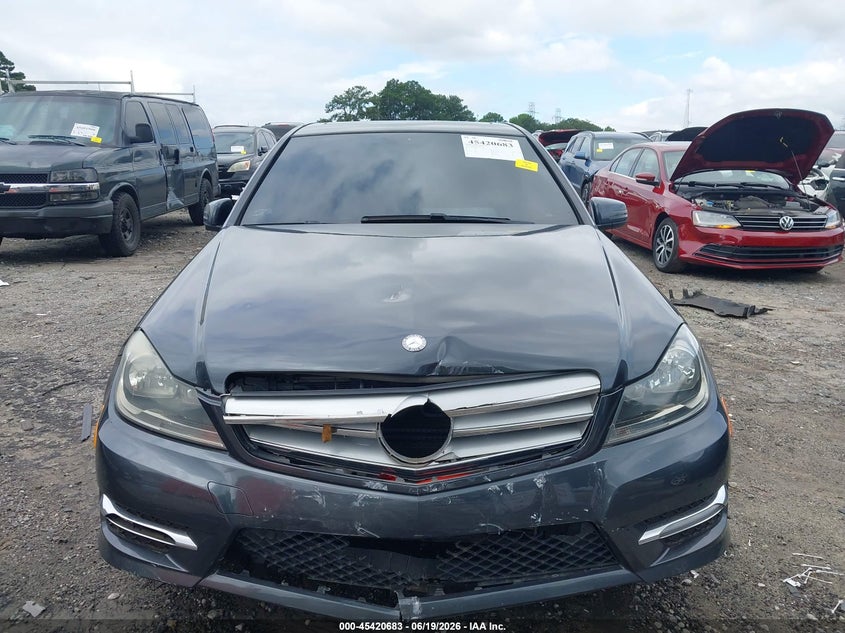 2013 Mercedes-benz C-klasse VIN WDDGF4HBXDA841534 IAAI salvage auction — FRONT END, Salvage (Georgia), sold $875 on 2026-07-22 (photo 6)